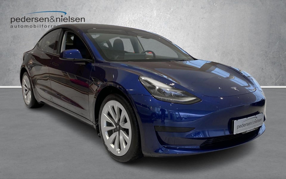 Tesla Model 3 RWD 4d