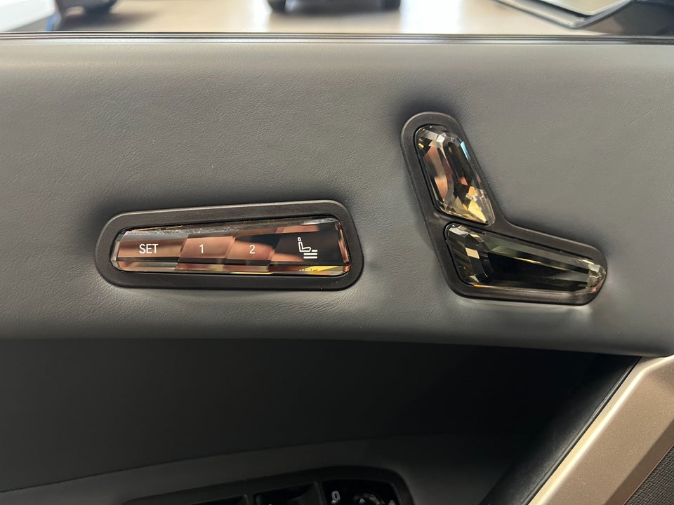 BMW iX xDrive40 Fully Charged 5d