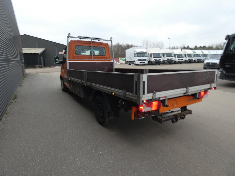 Mercedes Sprinter 319 3,0 CDi A3 Chassis aut. RWD 2d