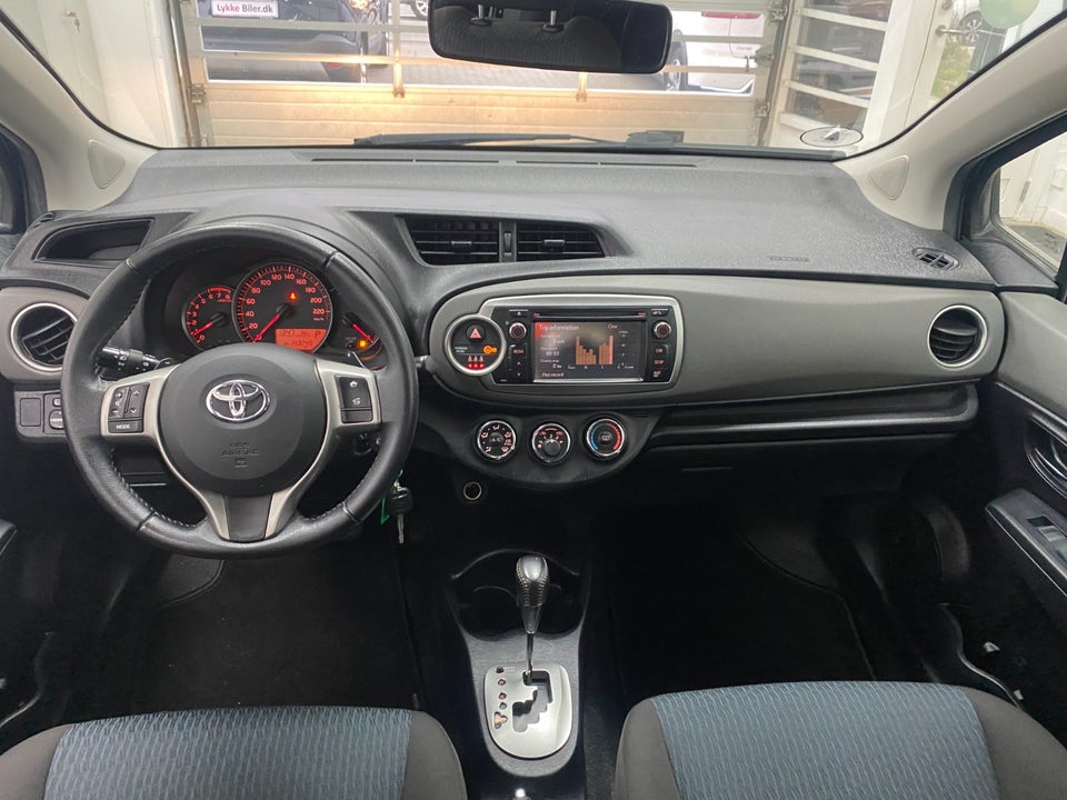 Toyota Yaris 1,3 VVT-i T2 Touch MDS 5d