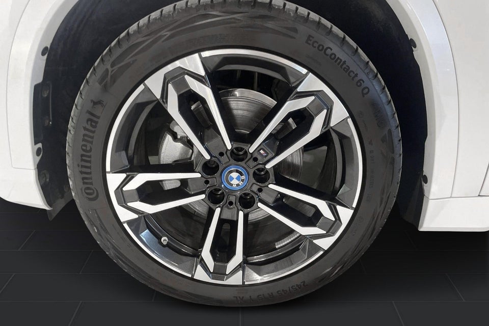 BMW iX1 eDrive20 M-Sport 5d