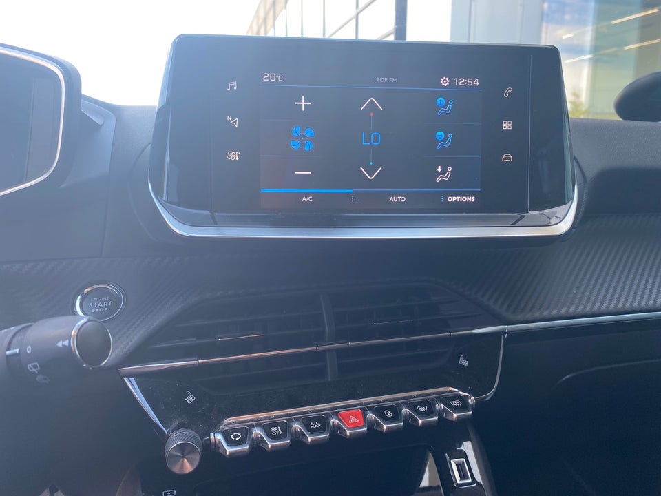 Peugeot 208 1,5 BlueHDi 100 Allure 5d