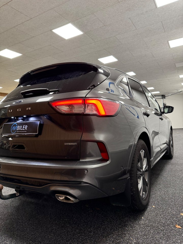 Ford Kuga 2,5 PHEV ST-Line X CVT 5d