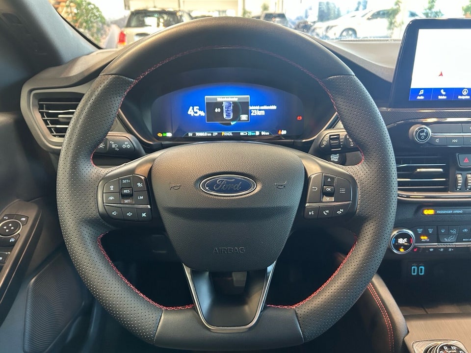 Ford Kuga 2,5 PHEV ST-Line X CVT 5d