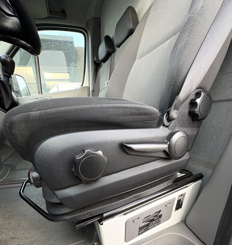 VW Crafter 2,0 TDi 163 Alukasse m/lift L 2d