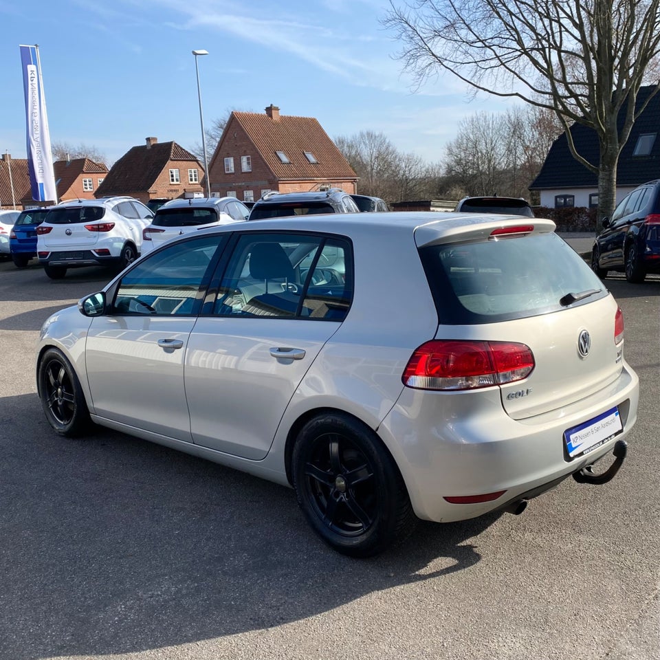 VW Golf VI 1,6 TDi 105 Comfortline BMT 5d