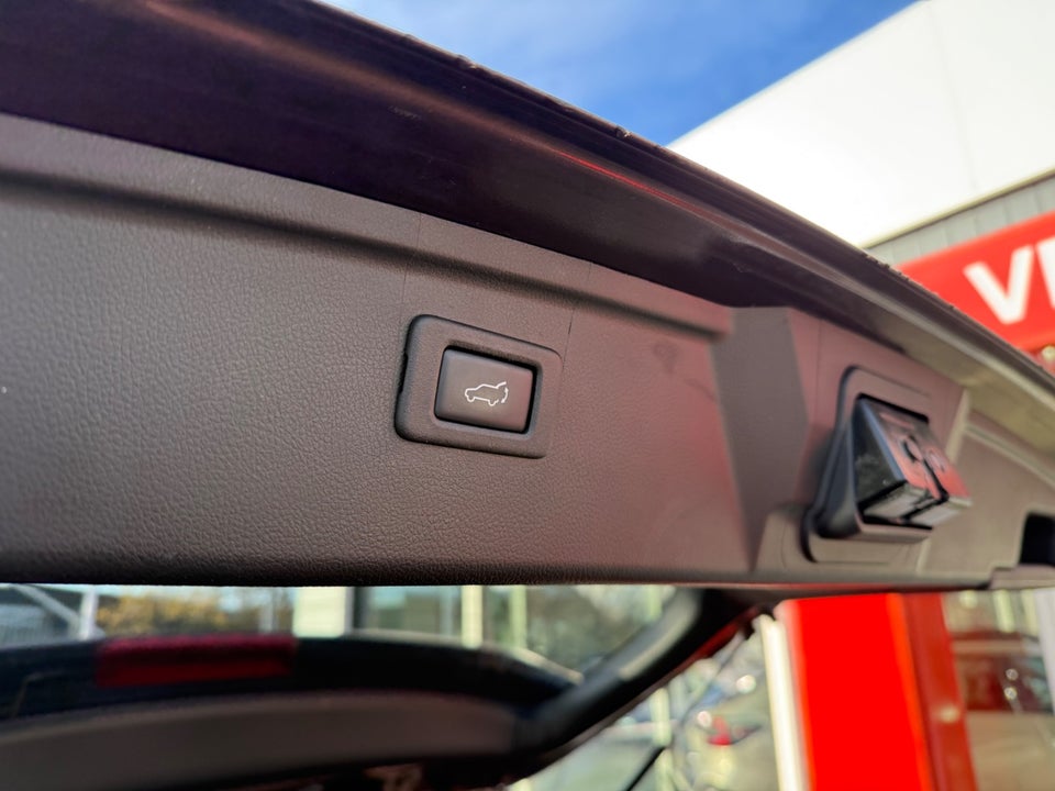 Subaru Outback 2,5 Summit CVT 5d