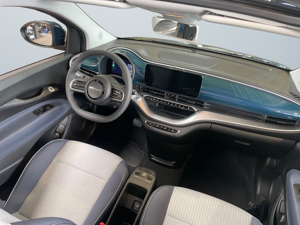 Fiat 500e 42 Icon Cabrio 2d