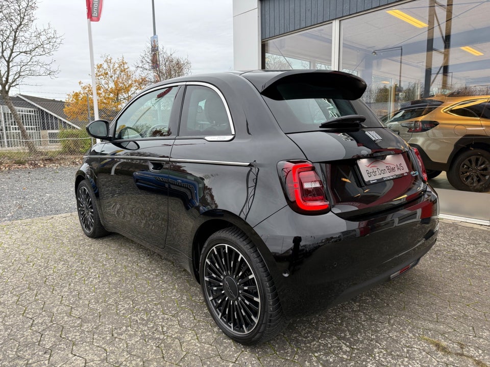 Fiat 500e 42 la Prima by Bocelli 3d