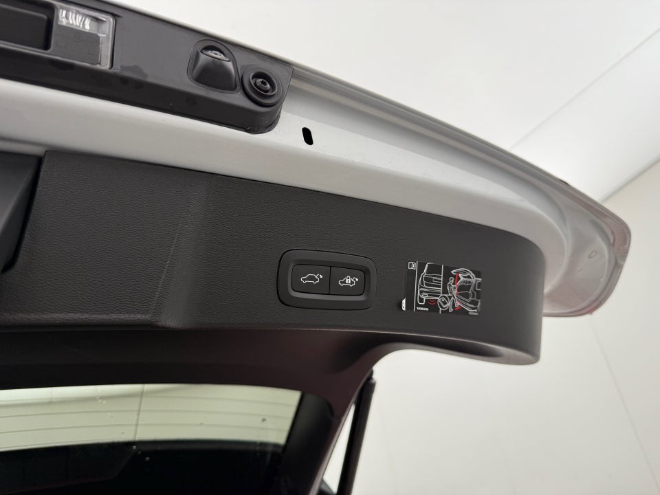 Volvo XC40 P8 ReCharge Twin Pro 5d