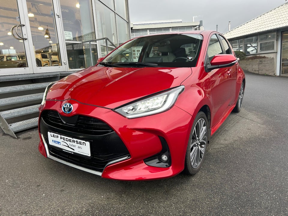 Toyota Yaris 1,5 Hybrid Elegant e-CVT 5d