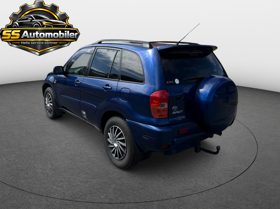 Toyota RAV4 2,0 D-4D 4x4 Van 5d