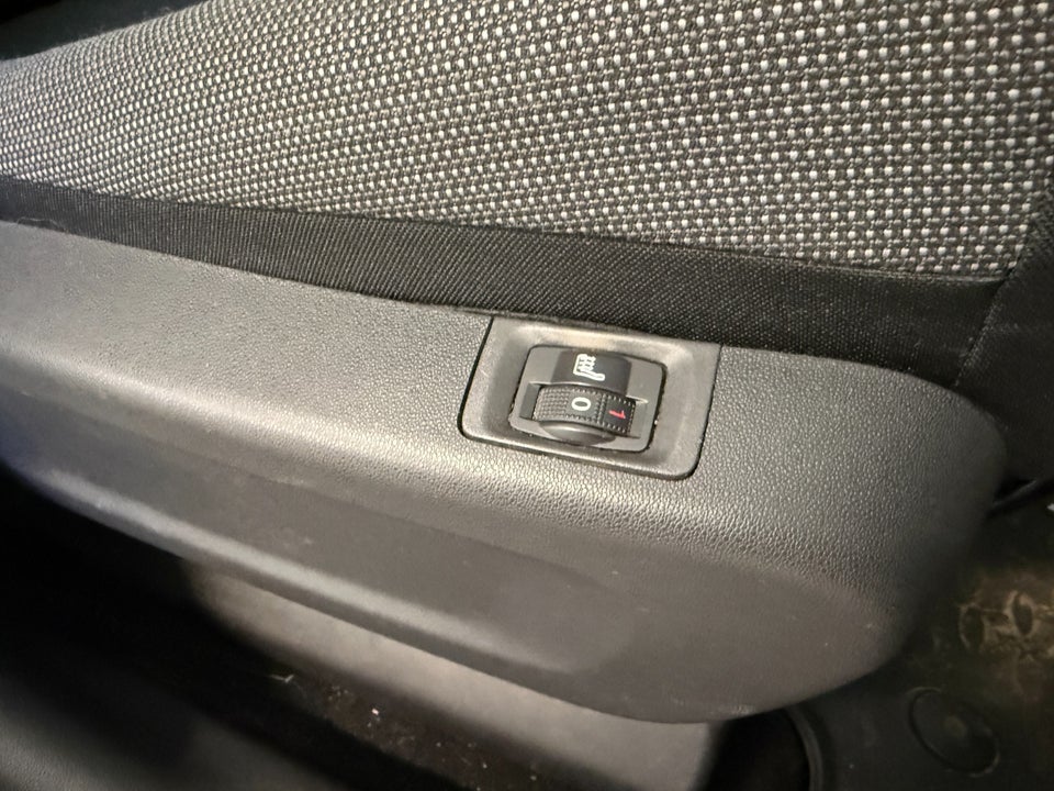 Citroën C3 Aircross 1,2 PureTech 110 Iconic EAT6 5d