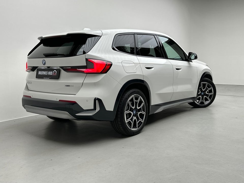 BMW iX1 eDrive20 X-Line 5d