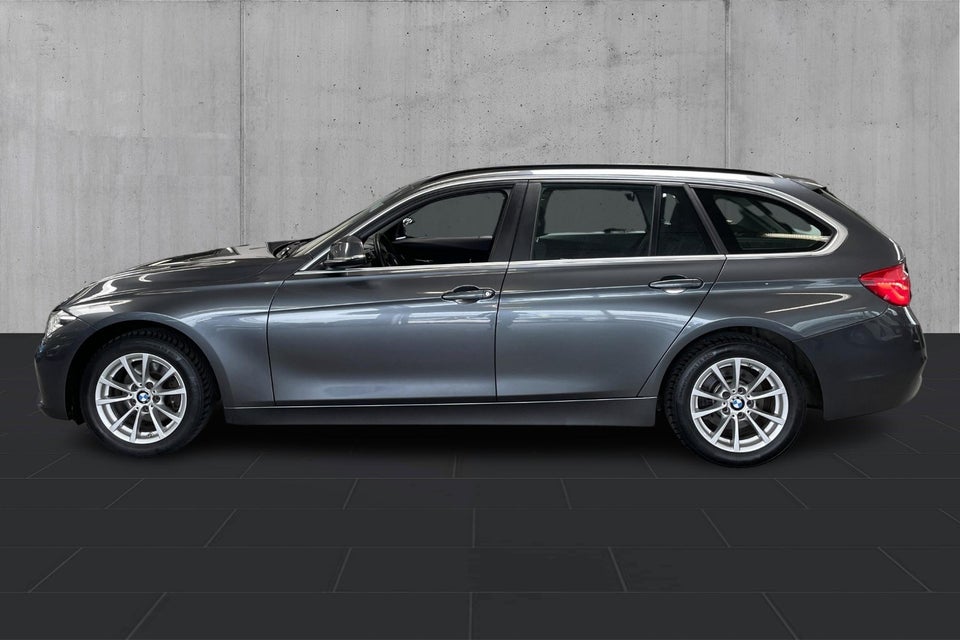 BMW 320i 2,0 Touring Executive aut. 5d