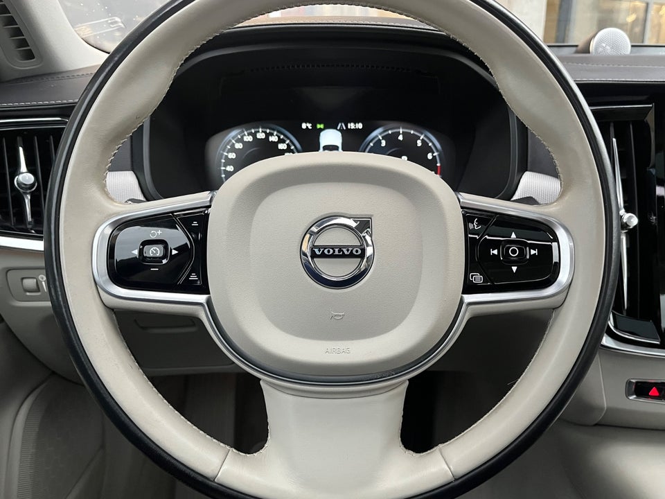 Volvo S90 2,0 T5 254 Inscription aut. 4d