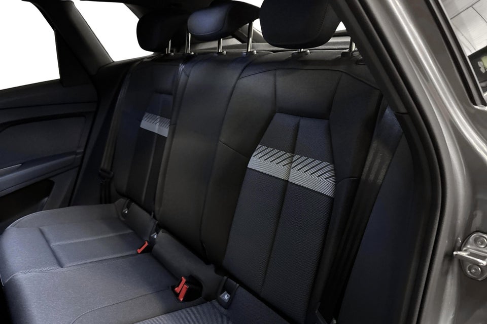 Audi Q4 e-tron 45 Progress 5d