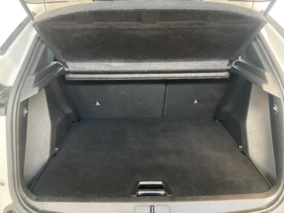 Peugeot e-2008 50 Allure 5d