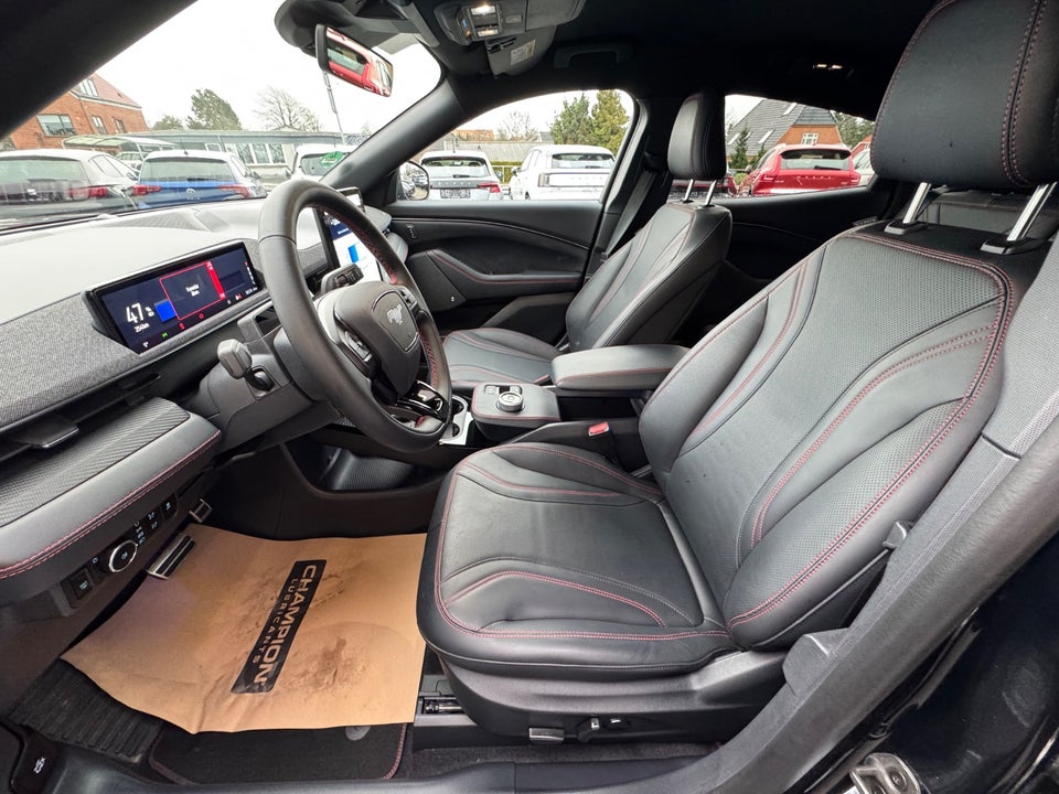 Ford Mustang Mach-E 98 Premium Extended Range 5d