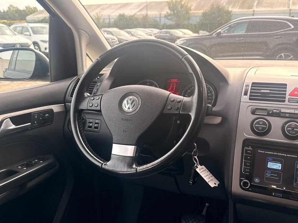 VW Touran 1,4 TSi 140 Trendline DSG 5d