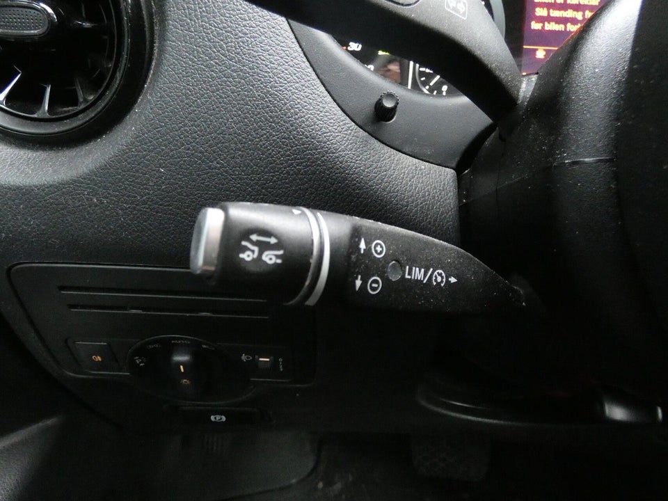 Mercedes eVito 129 Tourer PRO XL Van