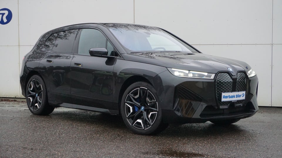 BMW iX xDrive40 Supercharged 5d