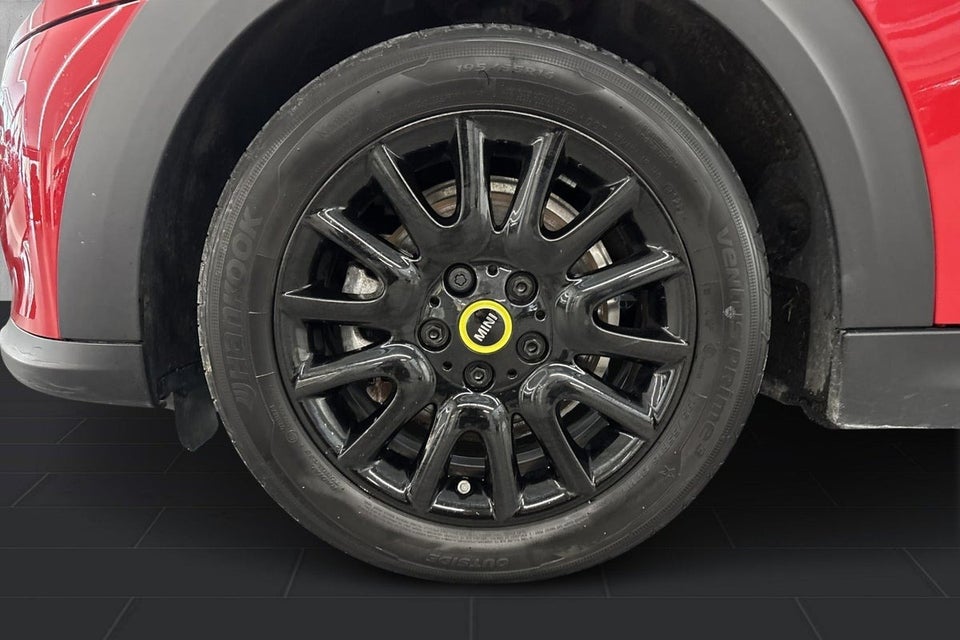 MINI Cooper SE Classic Trim 3d