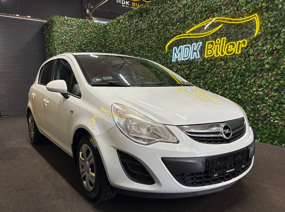 Opel Corsa 1,0 12V Essentia 5d