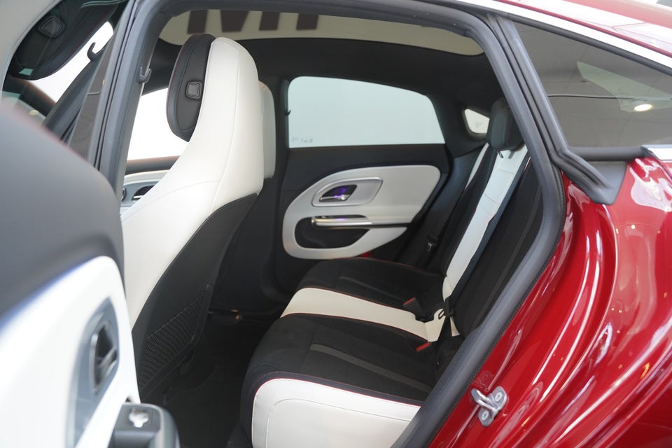 Mercedes CLA250+ EQ AMG Line 4d