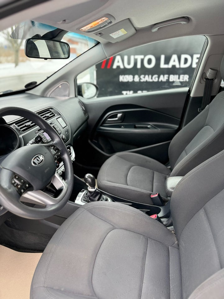 Kia Rio 1,1 CRDi 75 Collect 5d