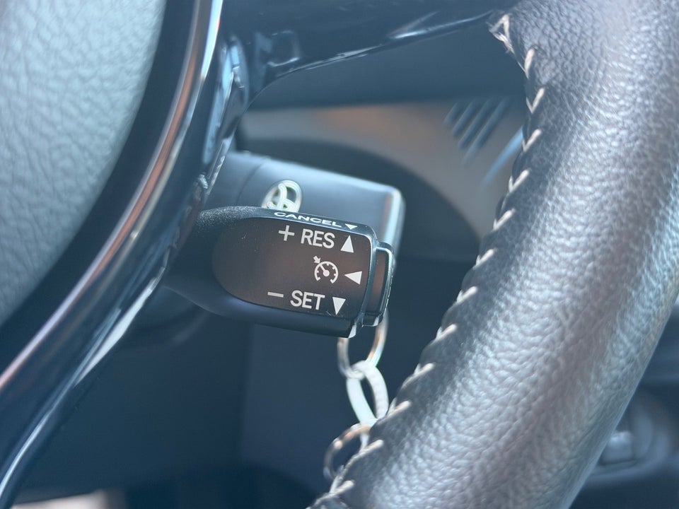 Toyota Yaris 1,5 Hybrid H2 Premium e-CVT 5d
