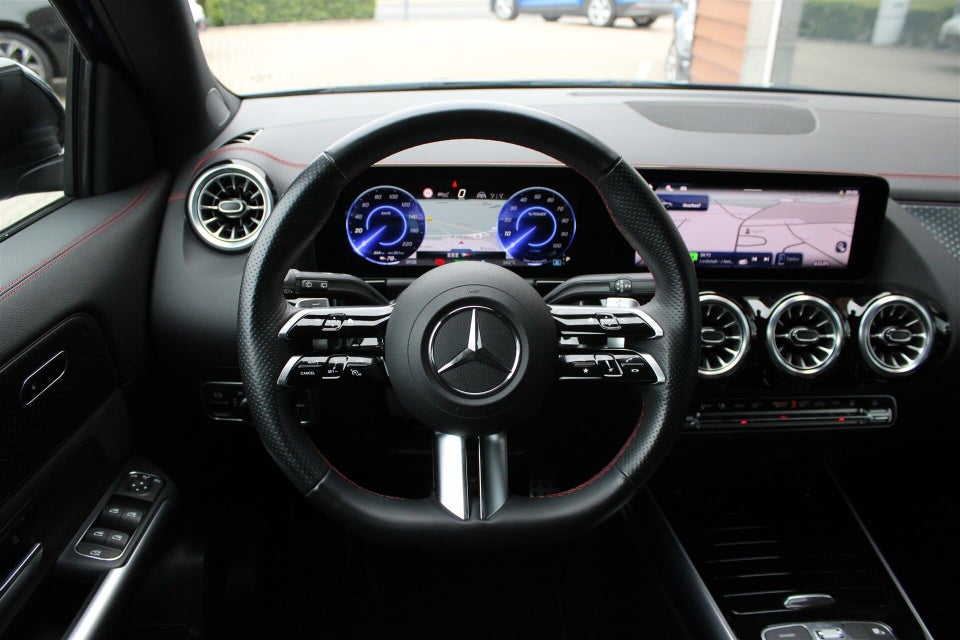 Mercedes EQA350 AMG Advance 4Matic 5d