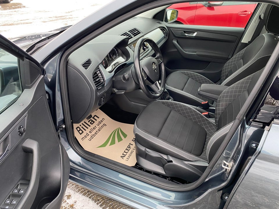 Skoda Fabia 1,0 MPi 60 Ambition Combi 5d