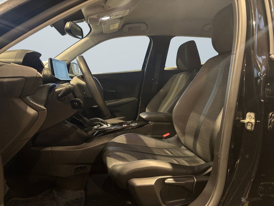 Peugeot e-2008 50 Allure 5d