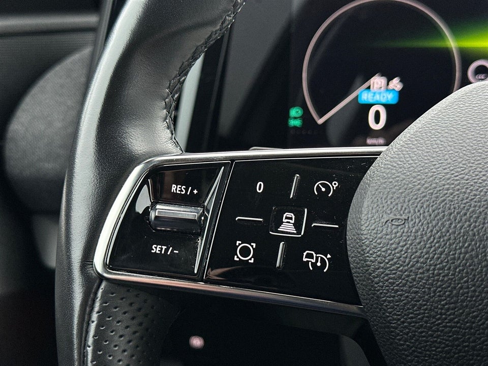 Renault Megane E-Tech 40 Equilibre 5d