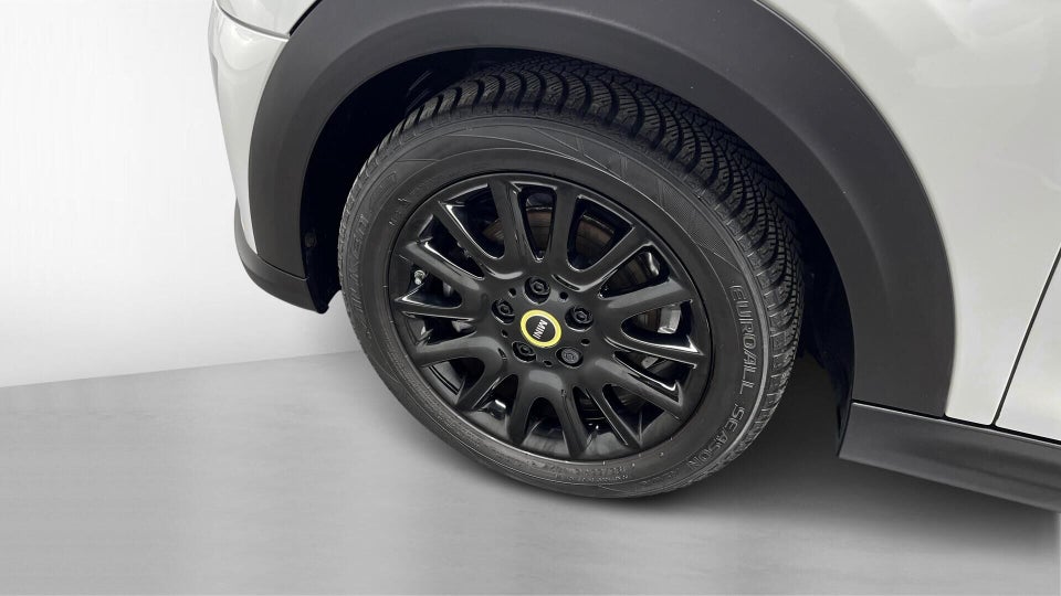 MINI Cooper SE Classic Trim 3d