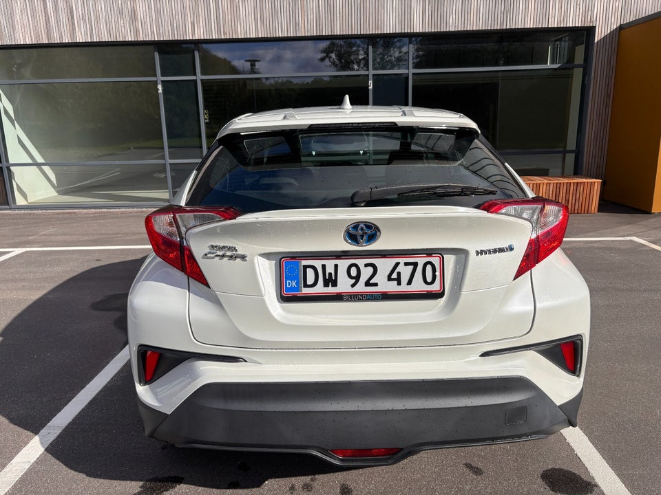 Toyota C-HR 1,8 Hybrid Limited CVT 5d