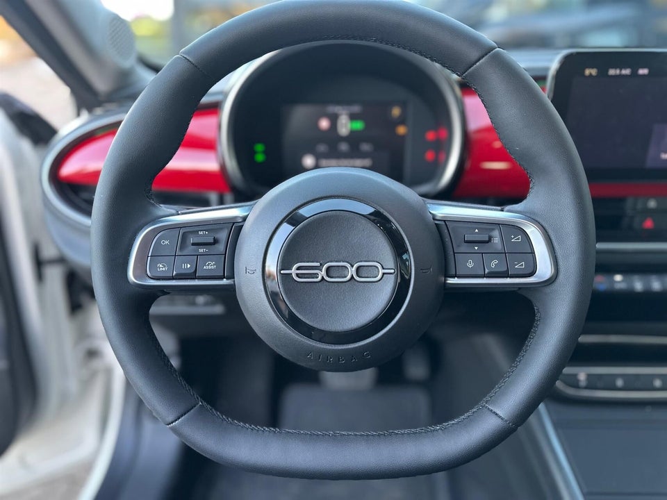 Fiat 600e 54 (RED) 5d