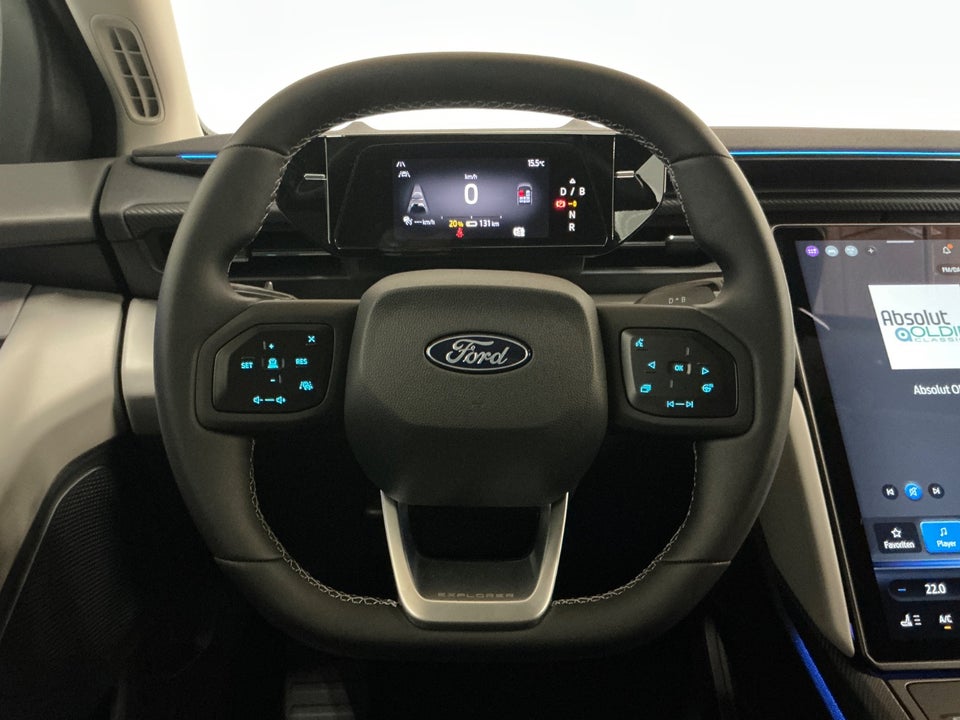 Ford Explorer 77 Premium Extended Range 5d