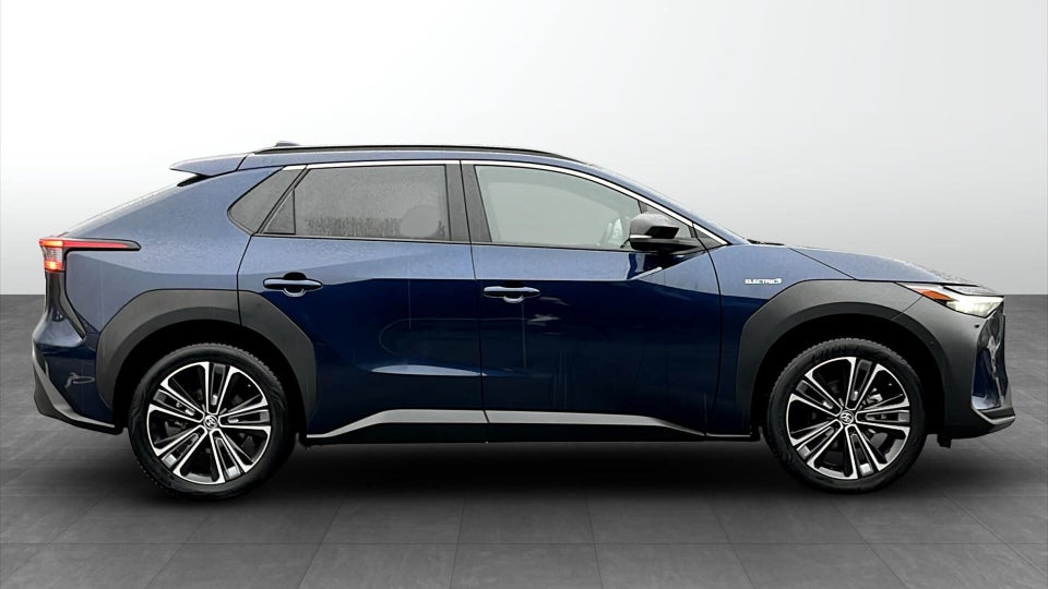 Toyota bZ4X Executive 5d