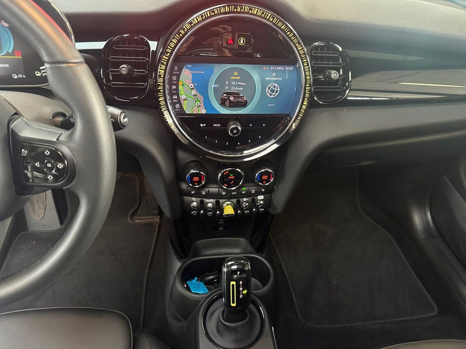 MINI Cooper SE Classic Trim 3d