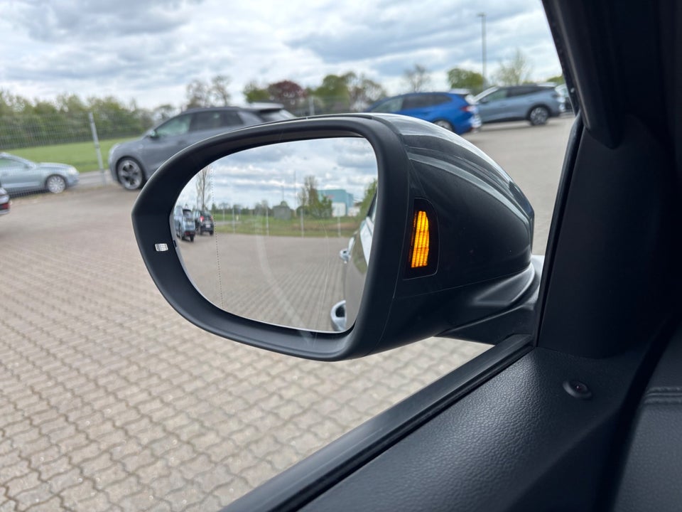 VW T-Roc 1,5 TSi 150 R-line DSG 5d