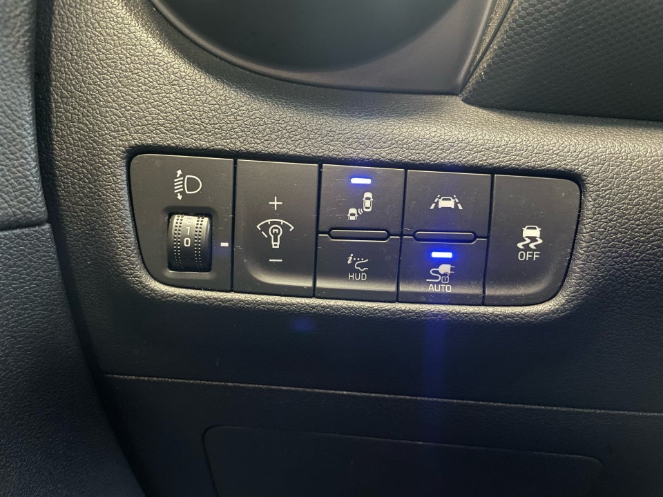 Hyundai Kona 64 EV Premium 5d