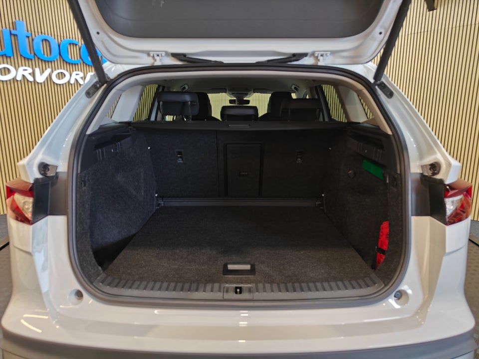 Skoda Enyaq 80 iV Plus Loft 5d