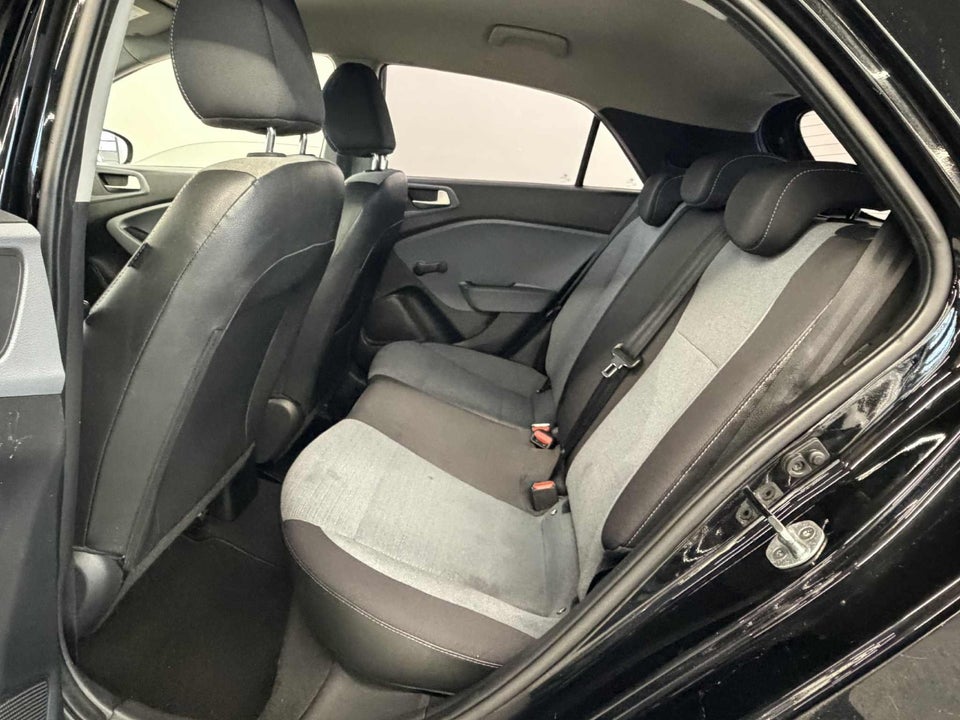 Hyundai i20 1,25 Classic Go! 5d