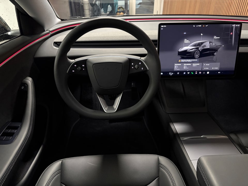 Tesla Model 3 Long Range AWD 4d