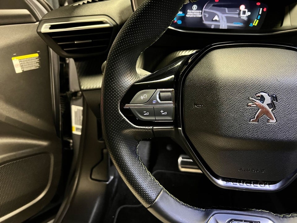 Peugeot e-2008 50 GT 5d