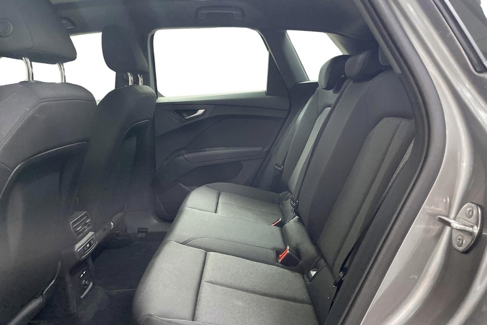 Audi Q4 e-tron 40 Attitude 5d