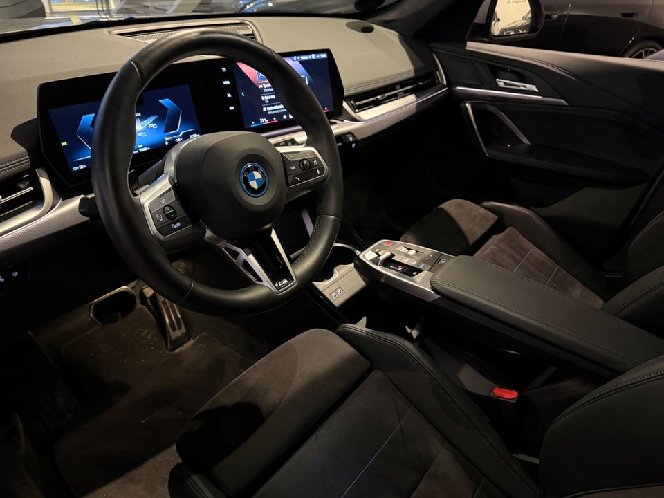 BMW iX1 eDrive20 M-Sport 5d