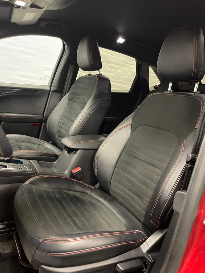 Ford Kuga 2,5 PHEV ST-Line X CVT 5d